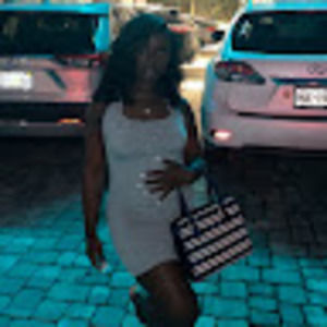 Meet your Posher, Simone